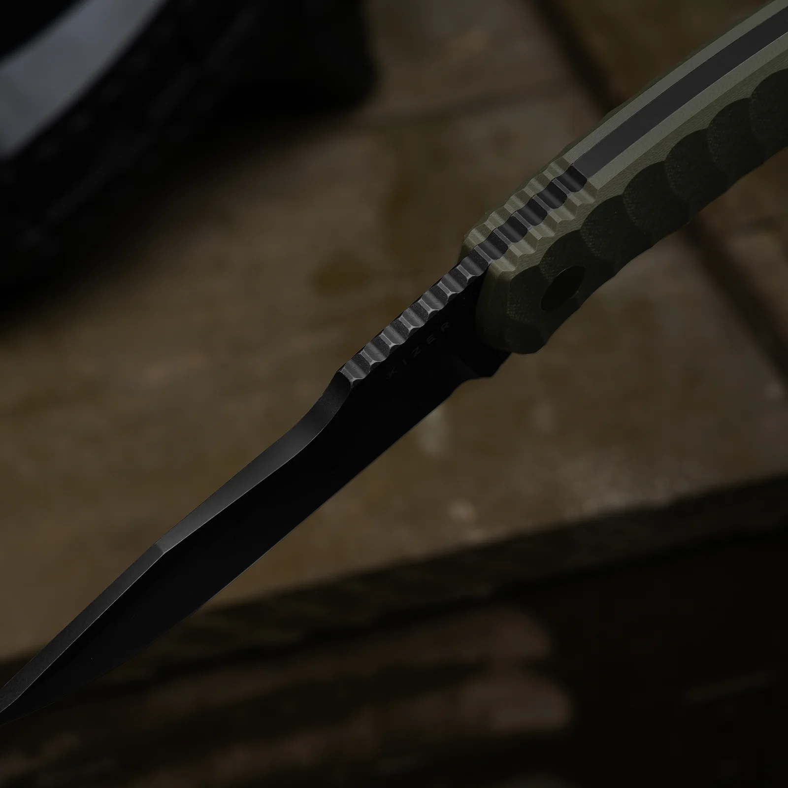 Billy Bones | Deep-Grooved G10 Handle|Lightweight Tactical | AEB-L | Fixed Blade | KizerV™ 1115A1 - Image 12
