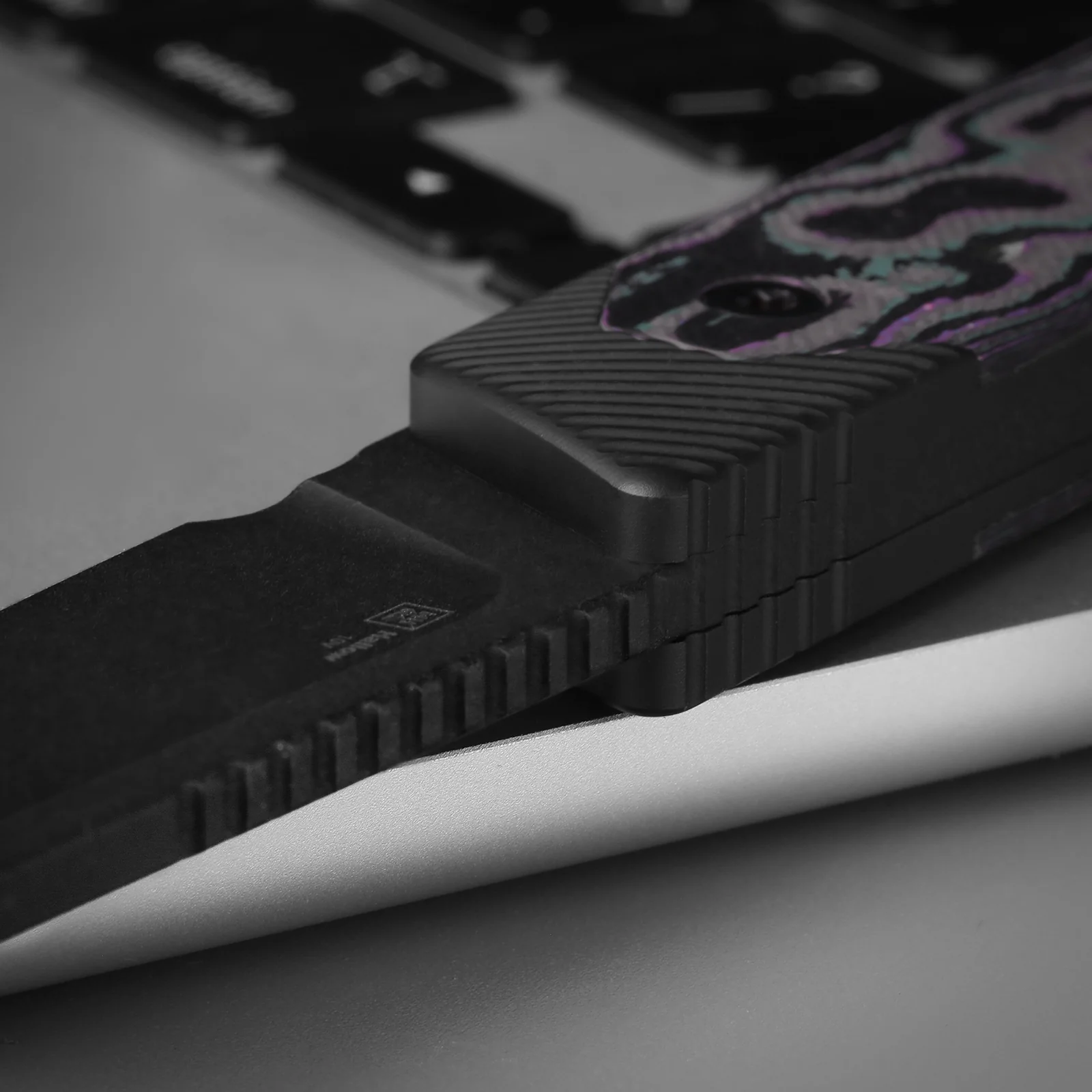 Hallow | Aluminium + Carbon Fiber | CPM 10V | KizerB™ 1123A2 - Image 18
