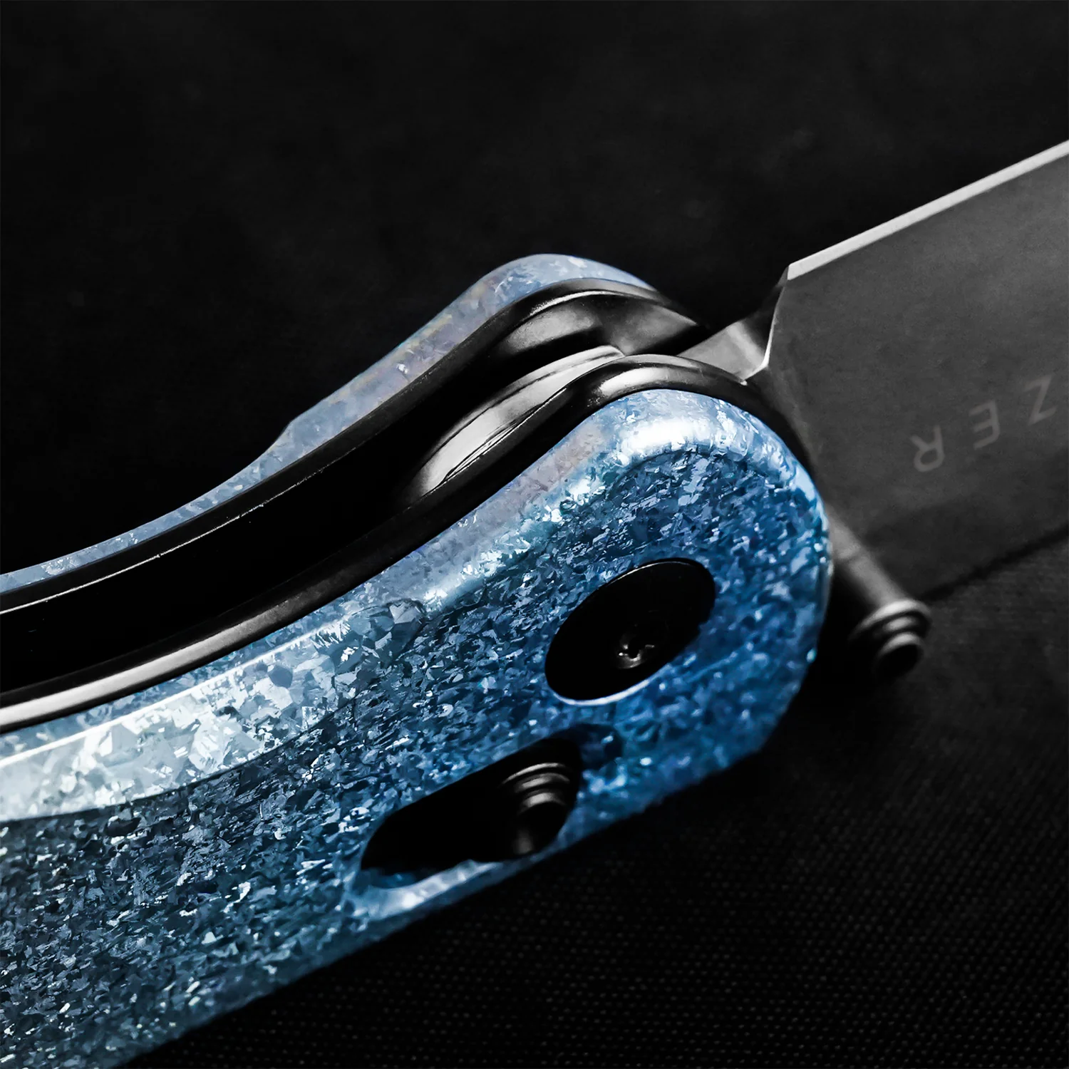 Drop Bear® | Kizer Clutch Lock™ | LC200N | Crystallized Titanium | KizerB™ 3619A3 - Image 9