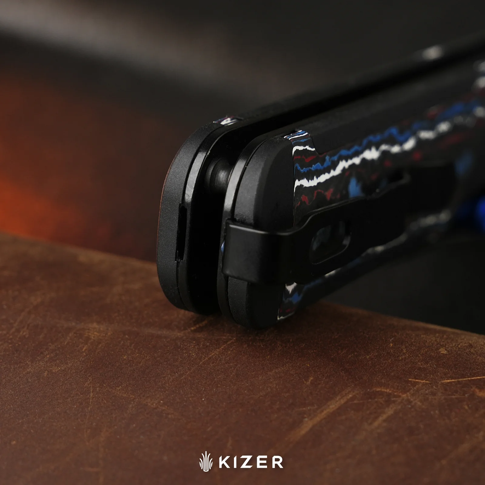 Militaw 315 KwikSwap™ | Kizer Clutch Lock™ | Elmax + Satin | Aluminum & Shipwreck CamoCarbon | KizerB™ 3634.31CDA2 - Image 13