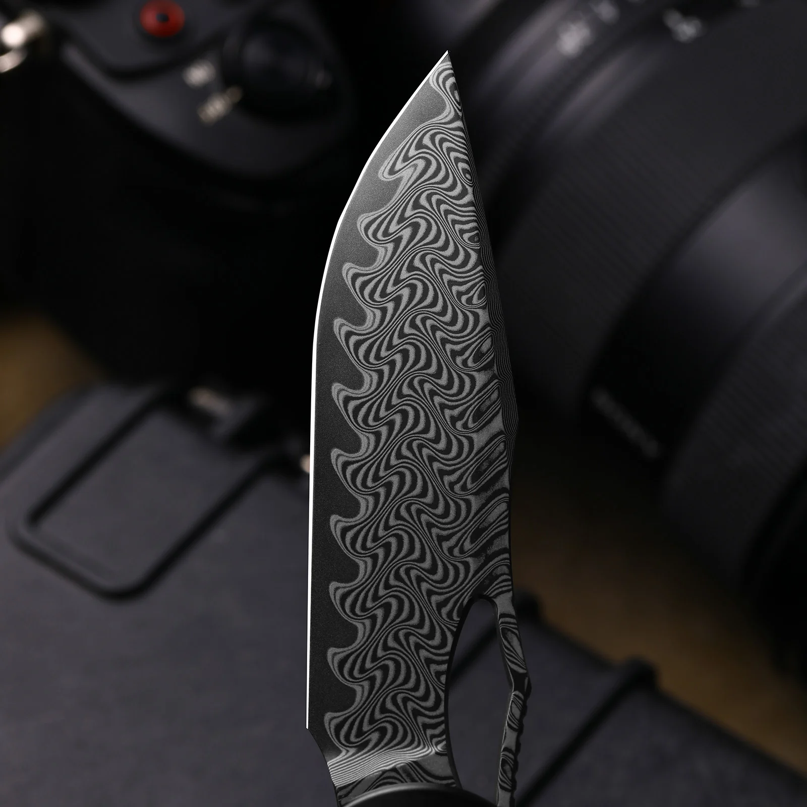 Allure | Balanced Form | Black Acid Damascus | Titanium & Panama Rosewood | KizerB™ 4763LDA3 - Image 10