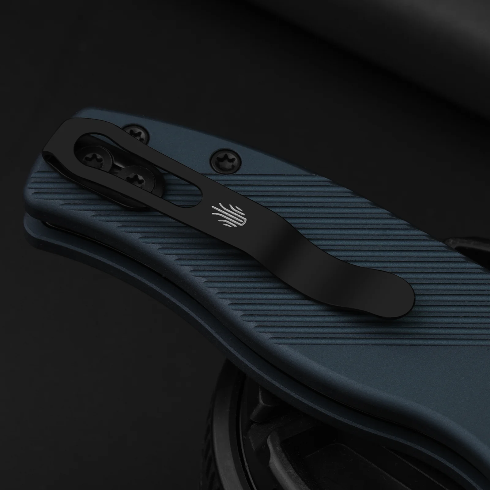 Glaux | Kizer Button Liner Lock™ | Aluminum | Black PVD Coating & Stonewashed | KizerV™ 3801A3 - Image 13