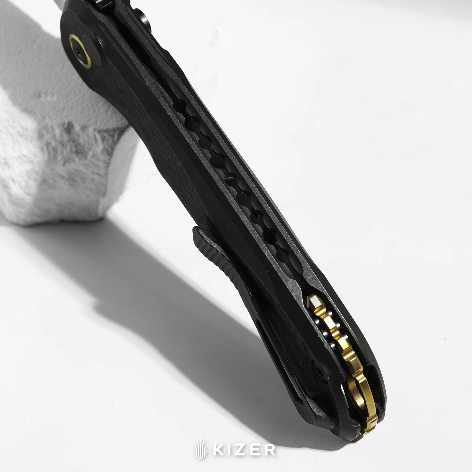 Mithril-Lefty | KineticFit™ Button Lock | M390 + DLC Ultra + Hand-Brushed | Titanium (DLC Ultra) & Fat Carbon | Exquisite Light | KizerX® FK08A1 - Image 14