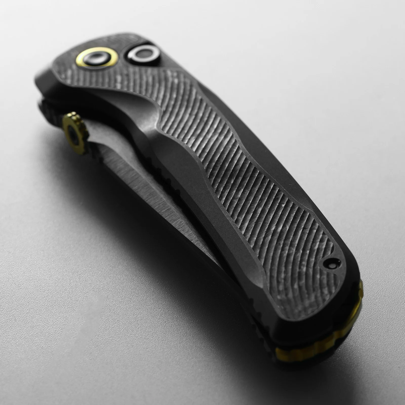 Mithril | KineticFit™ Button Lock | M390 + DLC Ultra + Hand-Brushed | Exquisite Light | KizerX® FK08A1 - Image 7